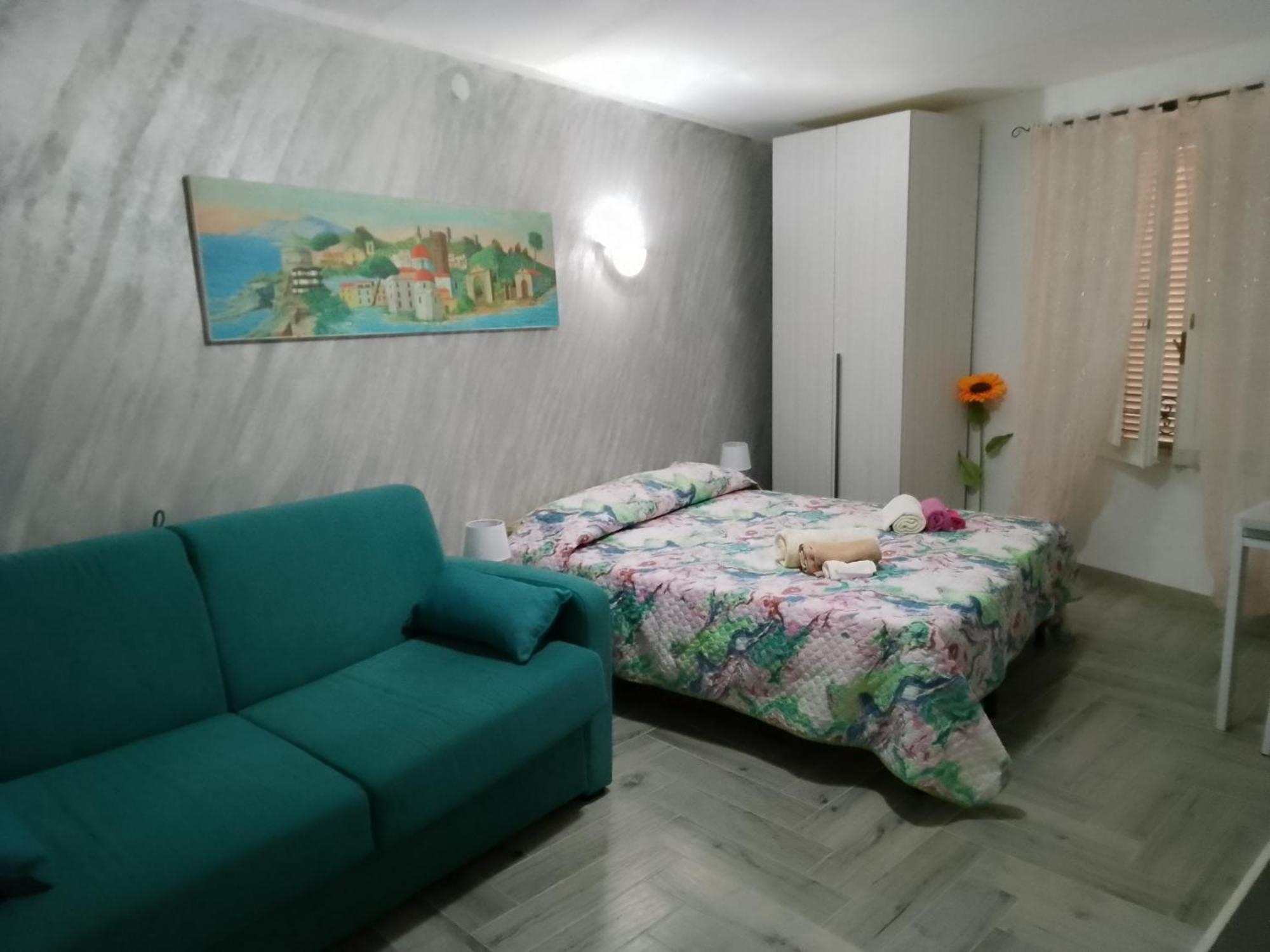 Casa Vacanze Su Sorighe. Bosa Phòng bức ảnh